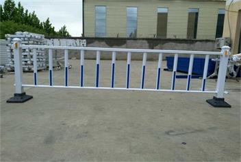张家口护栏制作路政护栏如何安装天意伟业