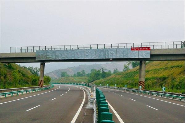 张承高速K71+770桥体广告位招商张家口广告公司